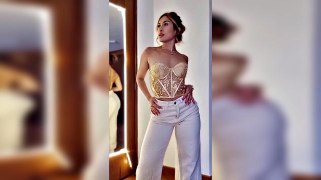 yellow corset redhead fitgirl