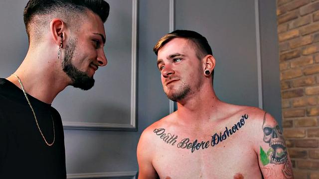 Tattooed stud barebacks BF after dickblowing