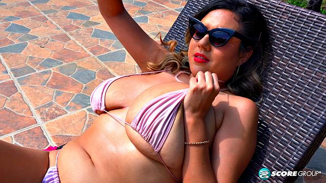 Lexa Raider:  Perfect