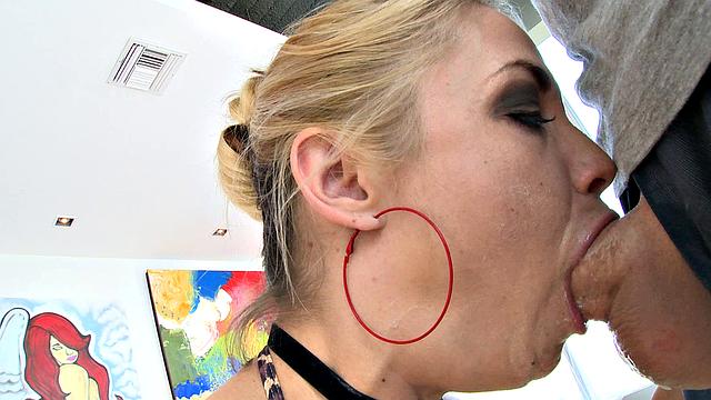 Sarah Vandella, Back qith Vengeance