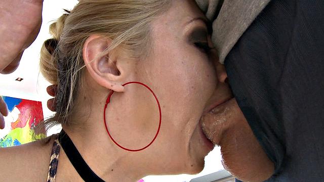 Sarah Vandella, Back qith Vengeance