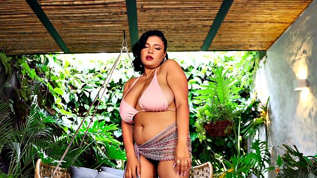 Kim Beltran: Tropical Temptation