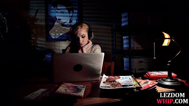 Filthy les sub disciplined by femdom