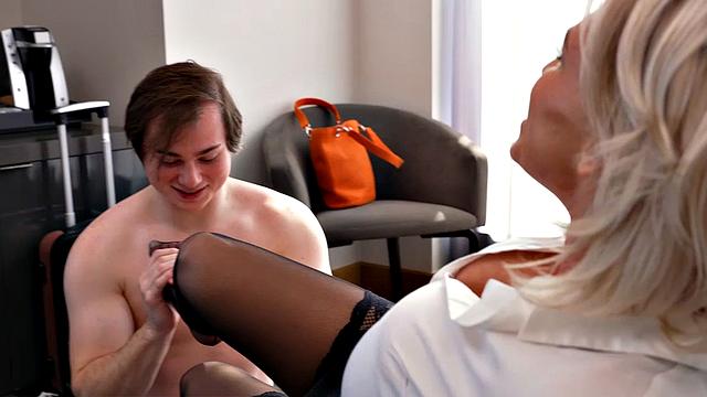 Sexy Cougar Charli Phoenix Fucks who she Wants, When she Wants