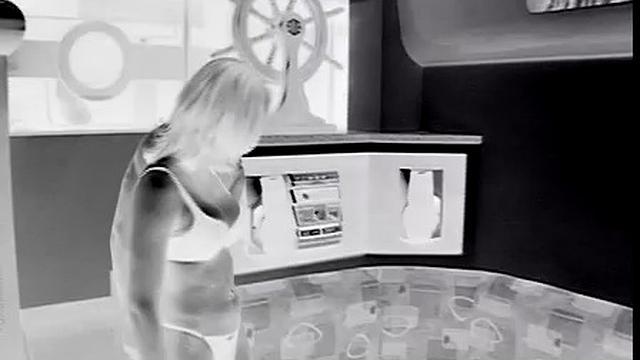 Foot Worshiping Transexuals 2