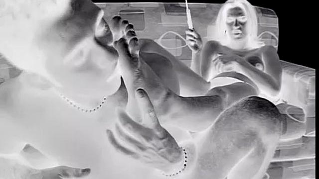 Foot Worshiping Transexuals 2