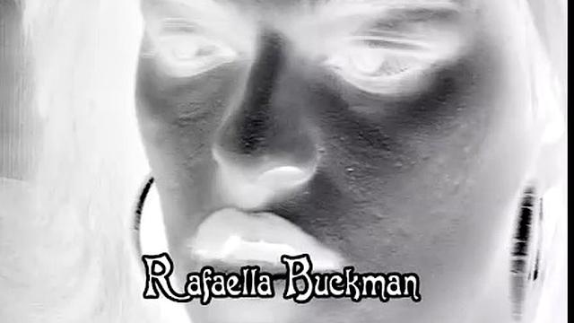 Foot Worshiping Transexuals 2