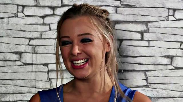 Bossy CFNM cuckolds blow sub in front of his gf