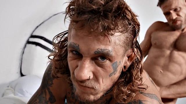 Athletic doctor fucks patient after medical check