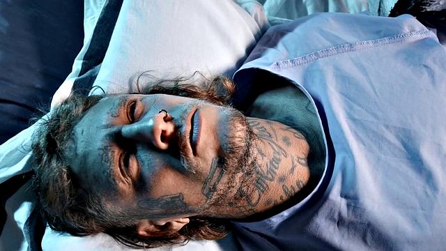 Athletic doctor fucks patient after medical check