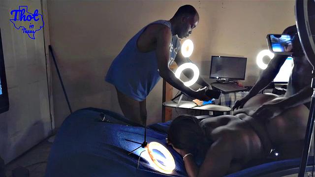 Mo BBW Pussy Fa Da Dude She Squirts backstage like a pro