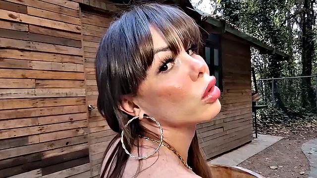 BBL tgirl spreads her ass