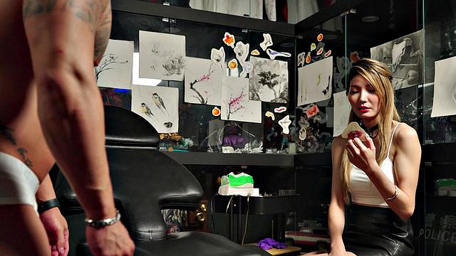 Busty Tattoo Artist, Li Zhiyan, Fucked By Client