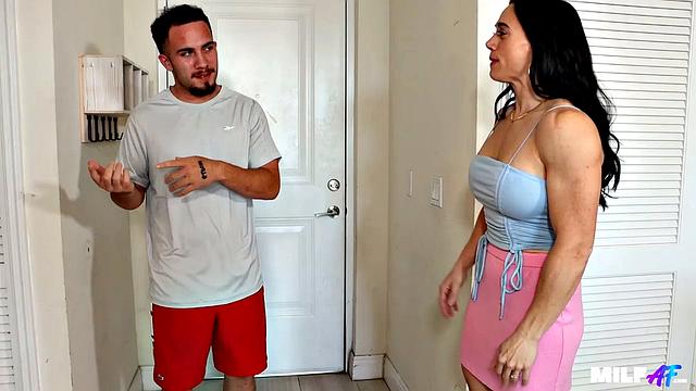 Muscle and Ready to Fuck! Vanessa Arizona