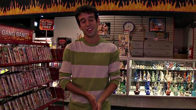 Gay baited straight fooled by lips