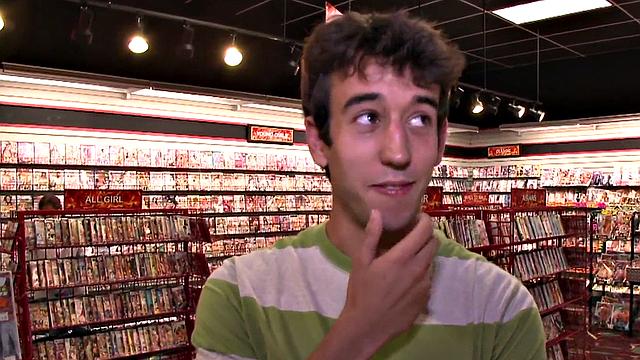 Gay baited straight fooled by lips