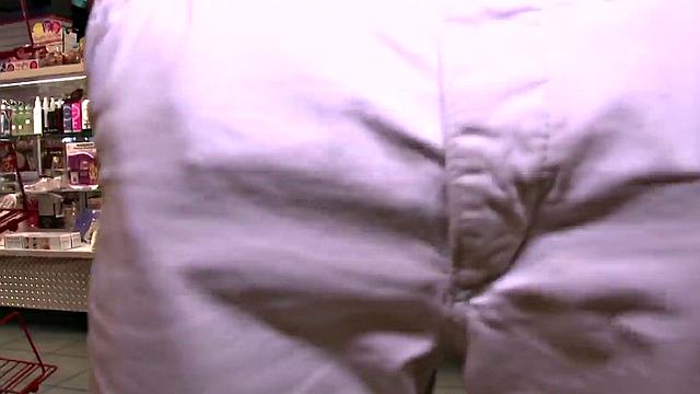 Gay baited straight fooled by lips