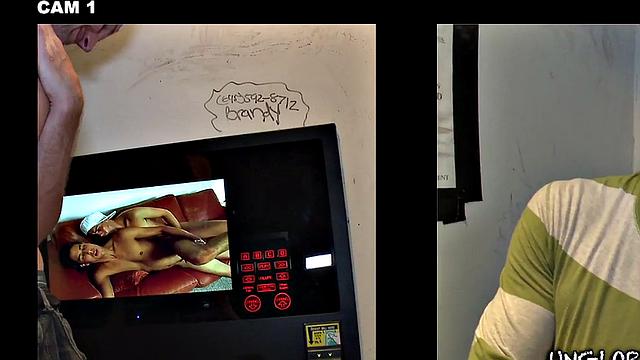 Gay baited straight fooled by lips