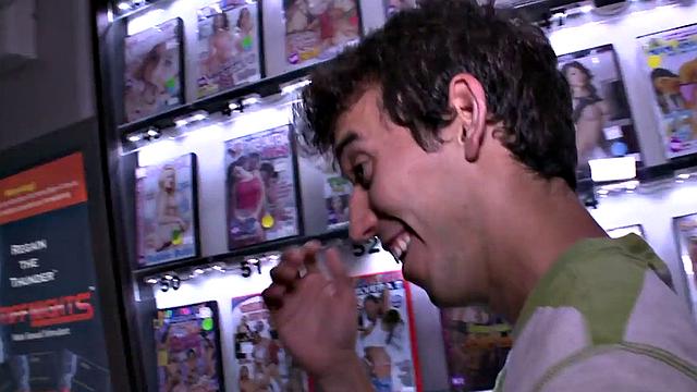 Gay baited straight fooled by lips