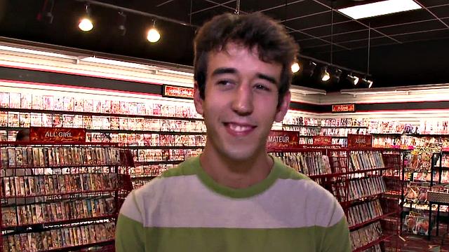 Gay baited straight fooled by lips