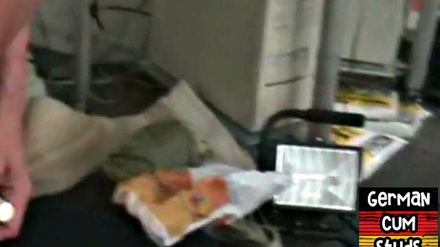 Amateur German stud fucks bottoms till cumshot