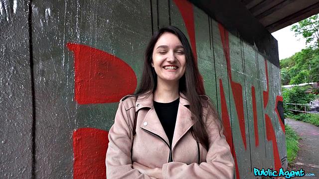 Student with Appetite for It