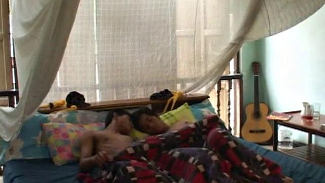 Slim Asian amateur sucks before anal in cowboy and doggy