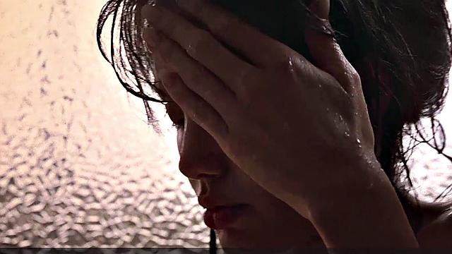 Angelina Jolie lesbian action