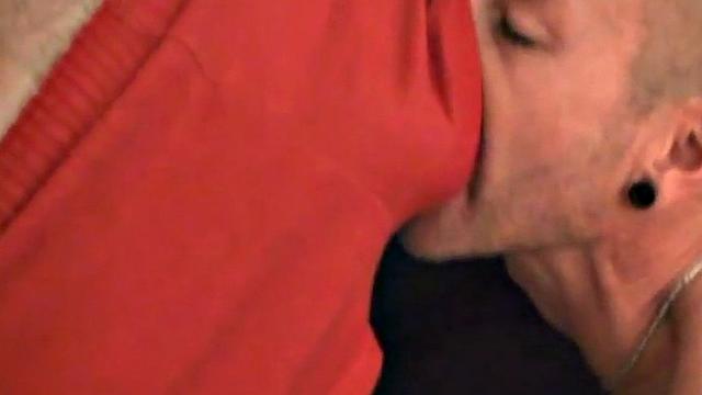 German amateur stud gets sucked and rimmed by inked partner