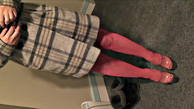 Freaky Blonde Amber Gives Lap Dance