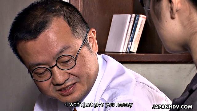 Nana Kunimi sucks old man's with joy