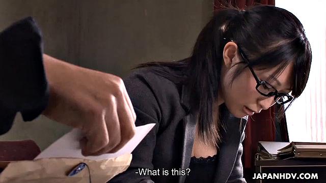 Nana Kunimi sucks old man's with joy