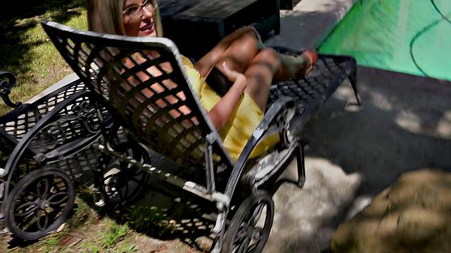 Mature Hotwife Invited