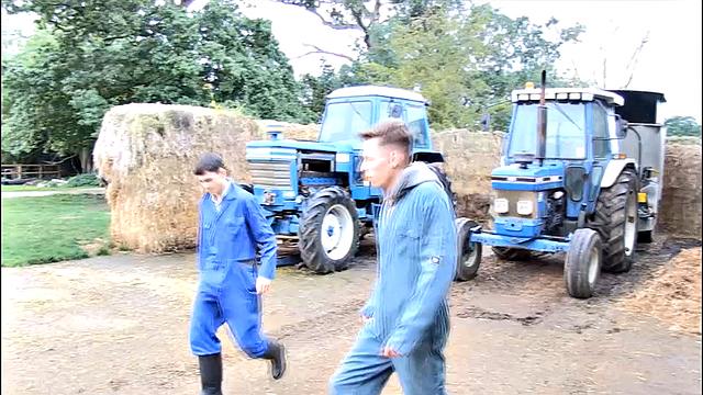 Аарон Аурора и Оскар Робертс - горячее дуэт-шоу