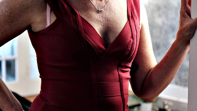 Beth is classy...she toys her pussy