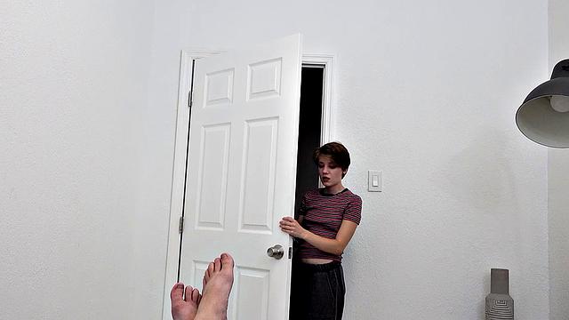 дакота бернс жадно сосёт и получает жёсткую трах