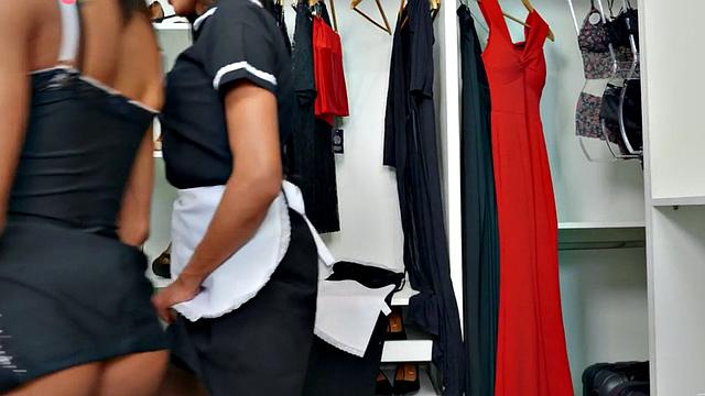 Curvy trans spitroasting lesbian in sapphic threesome