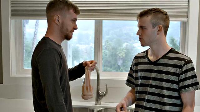 Skinny twink bareback fucks stud in kitchen before getting fucked
