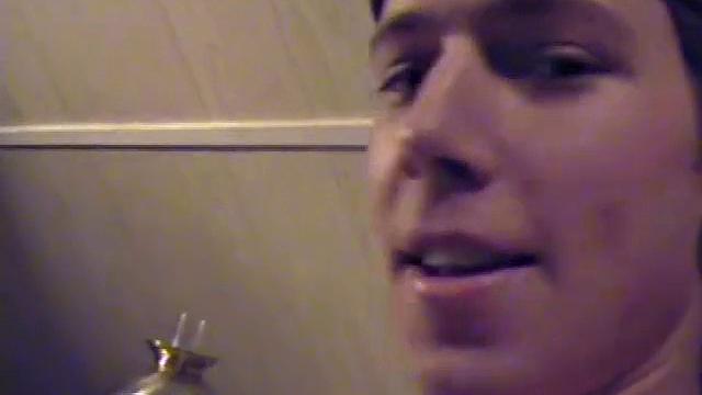 Джейден дрочит свой агрегат - шоу для любителей крупного