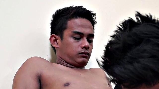 Slim Asian sucks and rides bf before missionary