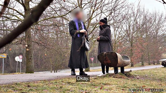 Ebony thief gets caught red handed