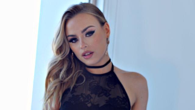 Anna Claire Clouds Takes A Mouthful Of Cum