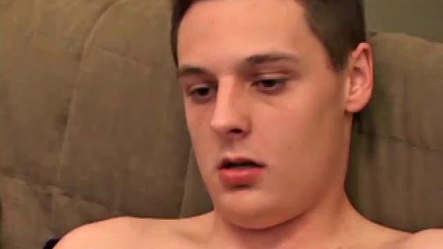 Right after another uneventful date, with the new girl he's seeing, Gunner takes things in his own hands. Gunner enjoys a little self time and then indulges his craving for someone else's touch.