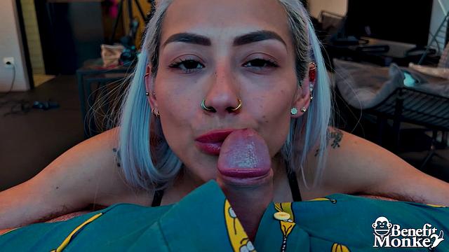 Veronica Leal: Explosive Oral