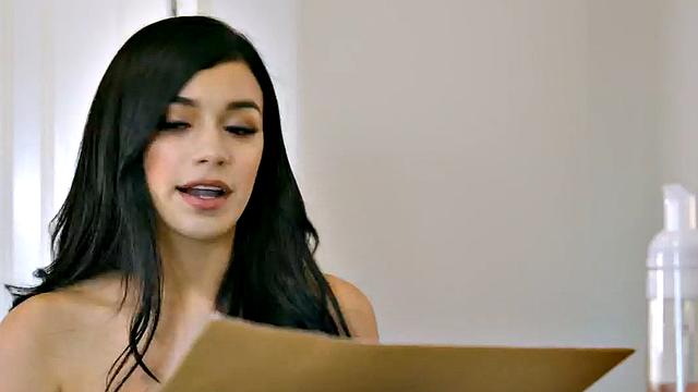 Busty WAM babe pussyfucked on massage by her client