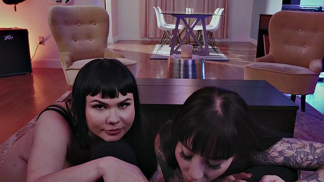 Amateur curvy babe with big boobs licks 21yo pussy