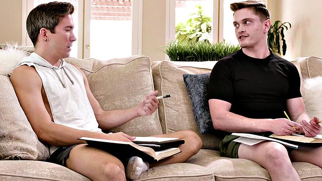 Muscular top blows jock before breeding in missionary