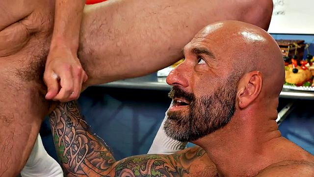 Fisting gaydaddy fists and barebacks BF at catering