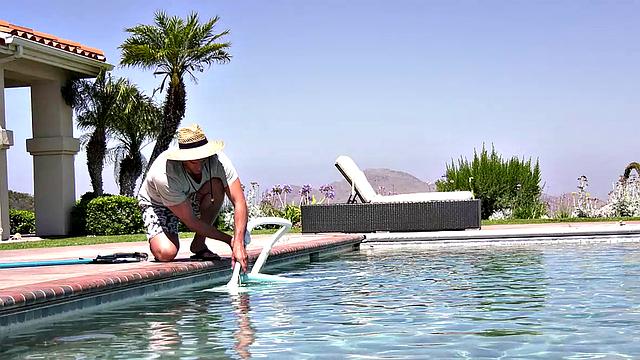 Smoking Hot Busty MILF Tempts Poolboy With Toy In Her Ass