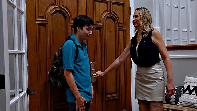 Lilly James is one hot cougar